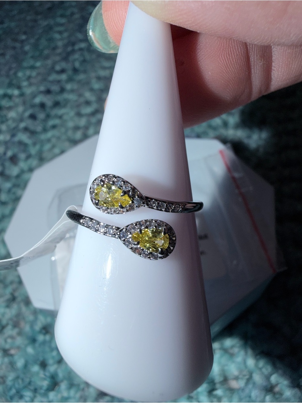 Bomb Party Eyes For You Peridot Ring - Size 9